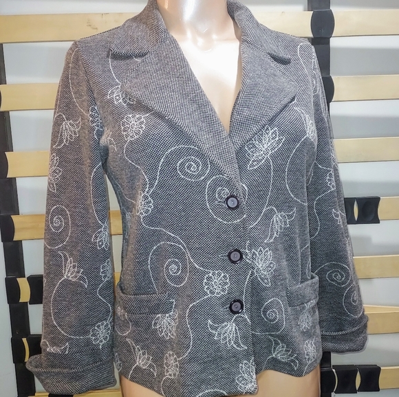 Weekenders Grey Blazer/Jacket w/Embroidered Flower's - Picture 5 of 7